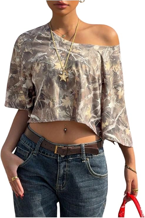 WDIRARA Women's Y2K Camo Print Off The Shoulder Crop Tee Top Short Sleeve Loose Fit T Shirts Khaki