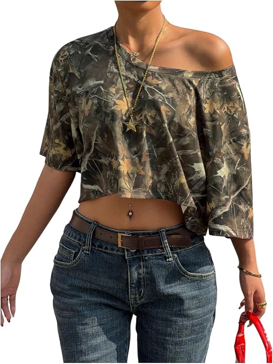 WDIRARA Women's Y2K Camo Print Off The Shoulder Crop Tee Top Short Sleeve Loose Fit T Shirts Multicolor Deep